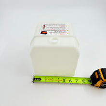 Load image into Gallery viewer, KTI Hydraulics 8181-35 3 Quart Plastic Tank
