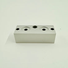 Load image into Gallery viewer, KTI Hydraulics 3030-10-10 1" Riser Block
