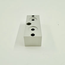 Load image into Gallery viewer, KTI Hydraulics 3030-10-10 1" Riser Block
