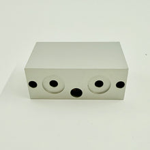 Load image into Gallery viewer, KTI Hydraulics 3030-10-11 2" Riser Block
