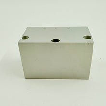 Load image into Gallery viewer, KTI Hydraulics 3030-10-RC DO3 Sub Plate
