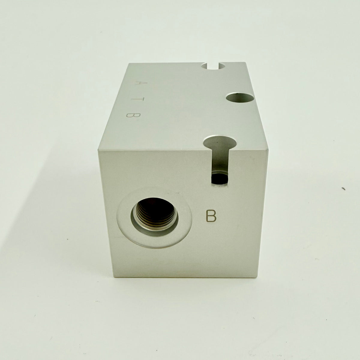 KTI Hydraulics 3030-10-RC DO3 Sub Plate-3