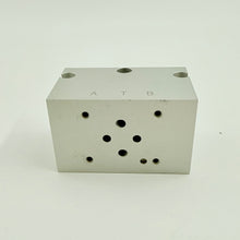 Load image into Gallery viewer, KTI Hydraulics 3030-10-RC DO3 Sub Plate
